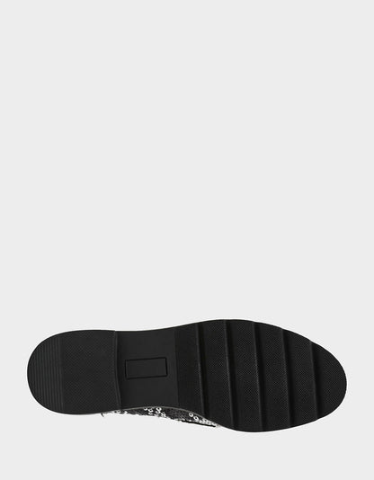 Betsey Johnson HARLOE BLACK WHITE PLAID Platfrom Pearl Embellished Women's Loafer