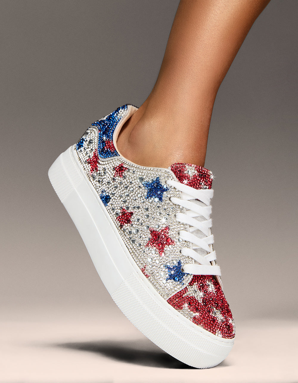 Betsey Johnson SIDNY STARS