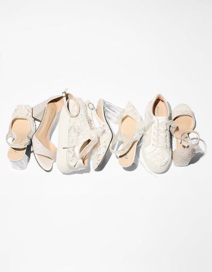 Betsey Johnson THEAA IVORY Platform Low-Top Lace-Up Sneakers