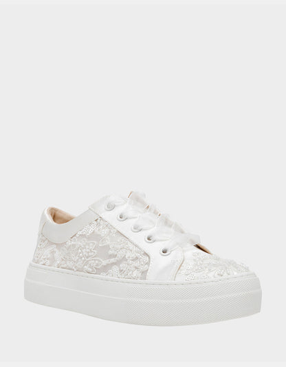 Betsey Johnson THEAA IVORY Platform Low-Top Lace-Up Sneakers