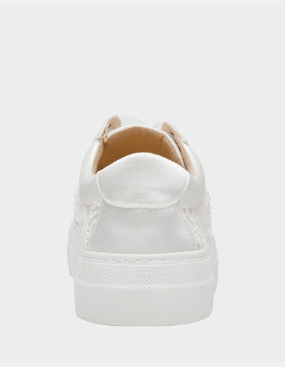Betsey Johnson THEAA IVORY Platform Low-Top Lace-Up Sneakers