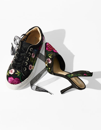 Betsey Johnson JAYLA BLACK MULTI FLORAL Platform Low-Top Lace-Up Sneaker