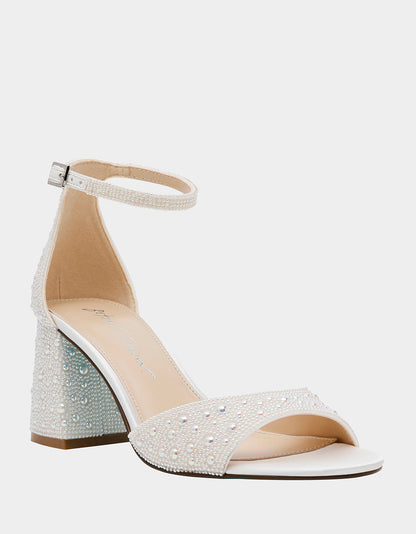 Betsey Johnson KAMI PEARL Block Heel Open Toe Women's Heel