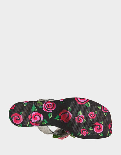 Betsey Johnson TRENTEN Black Rose Jelly Thong Strappy Women's Sandal