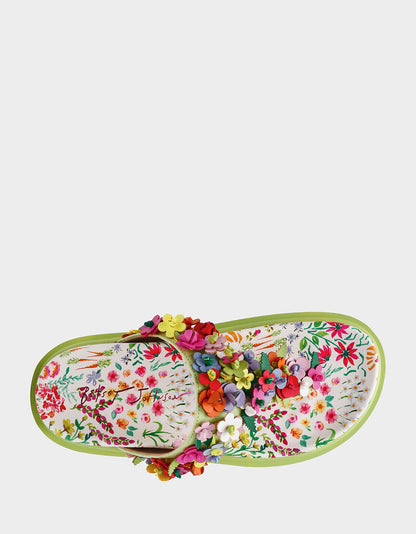 Betsey Johnson KAMMERON NATURAL FLORAL MULTI Women's Slip-On Footbed Floral Sandal