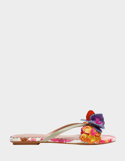 Betsey Johnson NICOLLE WHITE MULTI Women's Flat Floral Butterfly Slip-On Sandal