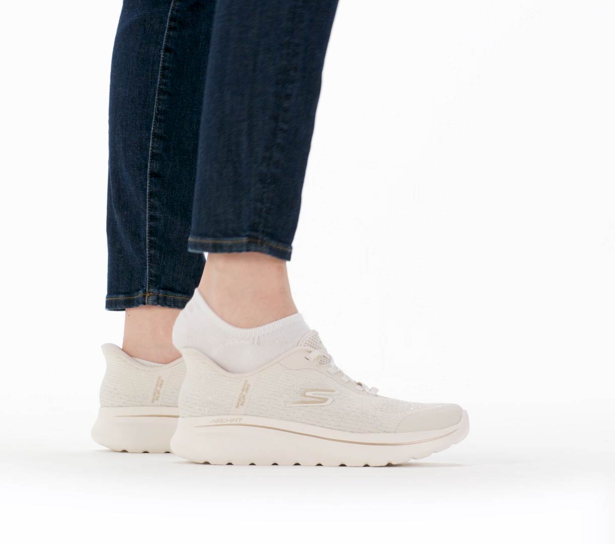 Slip-ins Relaxed Fit: GO WALK Arch Fit N-Joy - Ria Women US