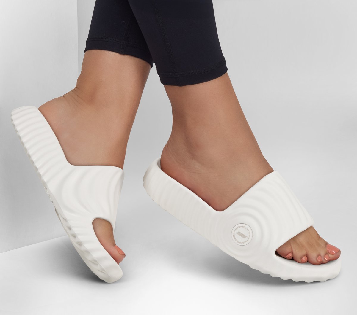 GO FOAM Arch Fit Craze - Kai Women US
