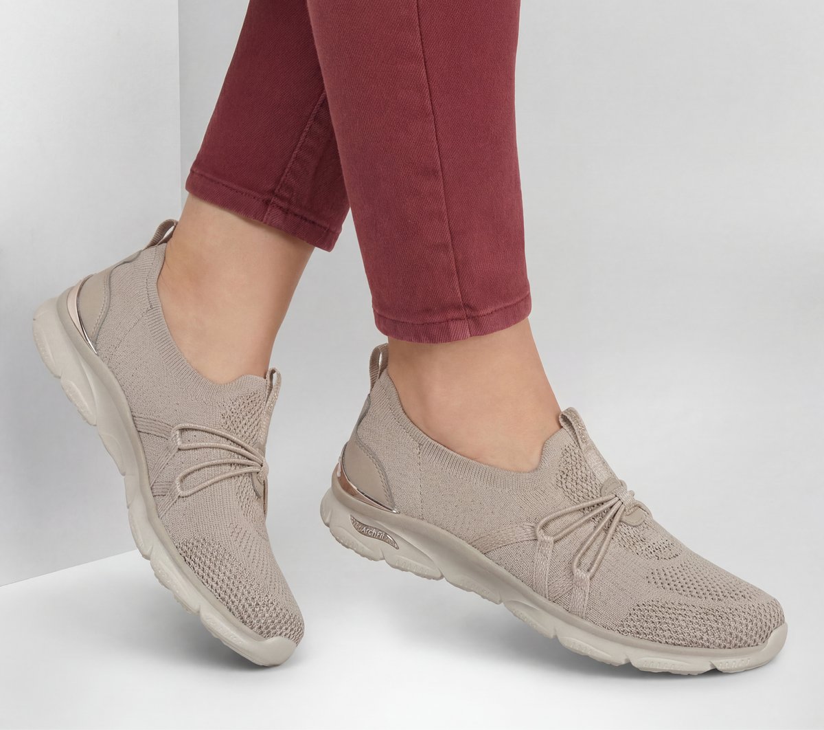 Arch Fit Sunny - Flutter Step Women on sale